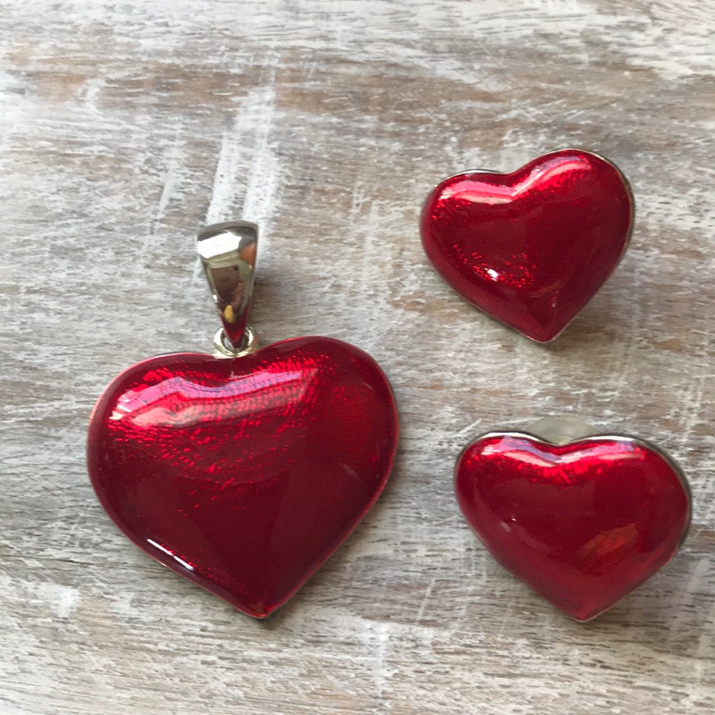 Glossy Red Heart Bundle!